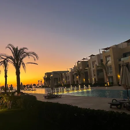 Mangroovy Seafront Condo - Great Kite Surfing Hurghada Exterior photo